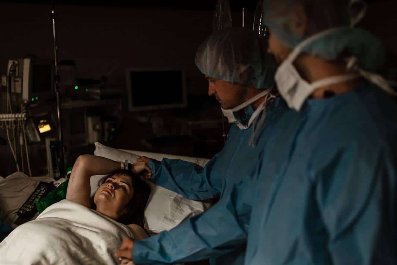 emotional photos and video document the birth of twins via surrogate